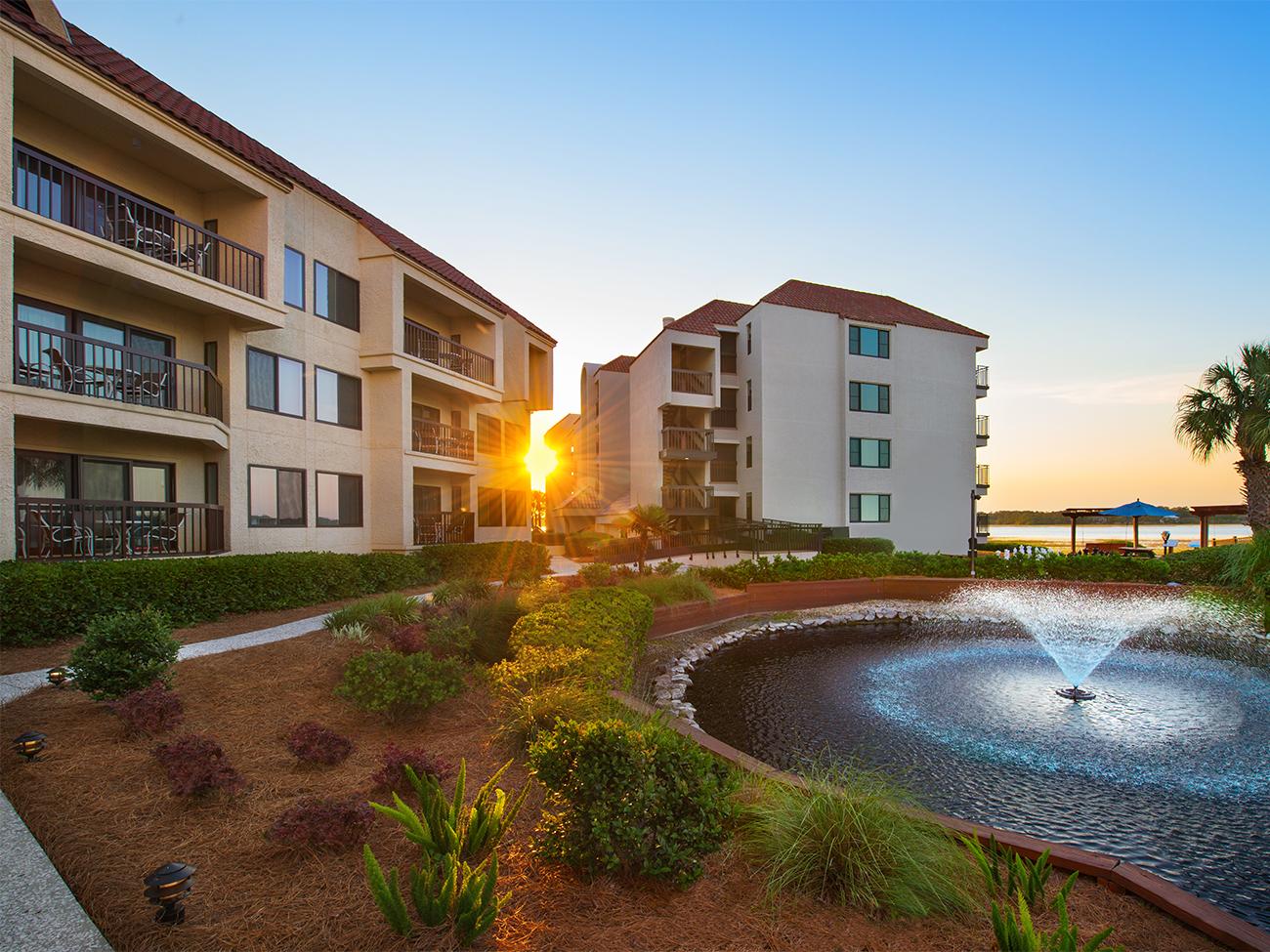 Image of Marriott's Sunset Pointe in Hilton Head Island.